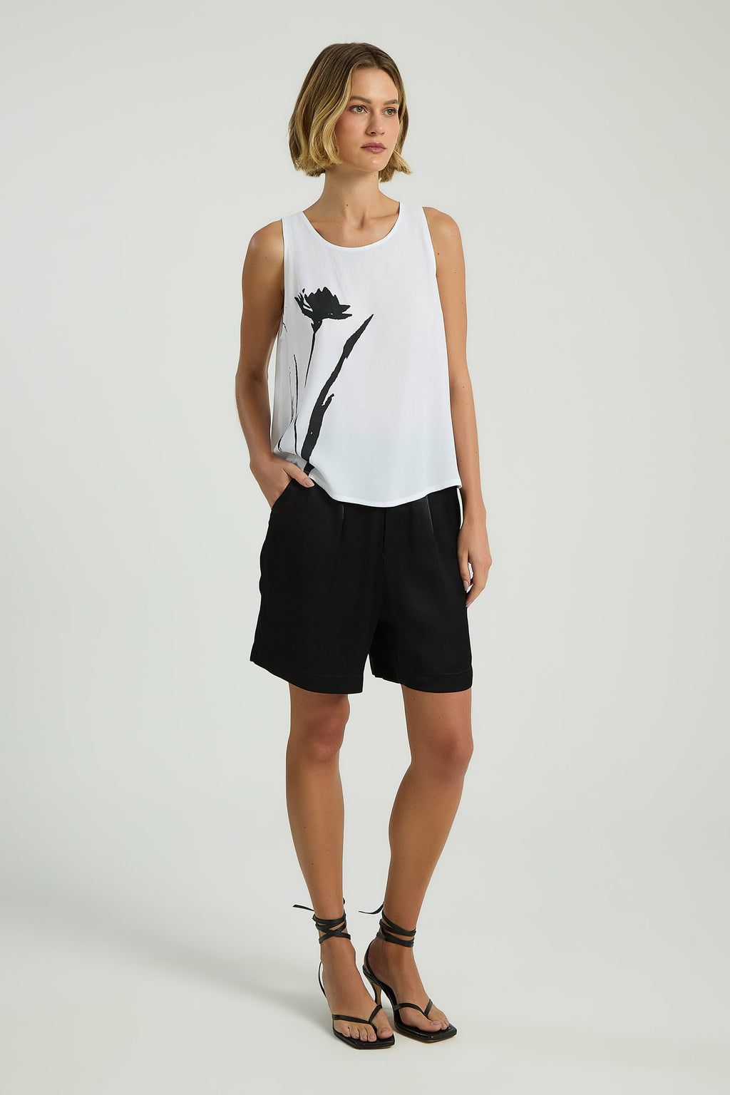 OFF WHITE