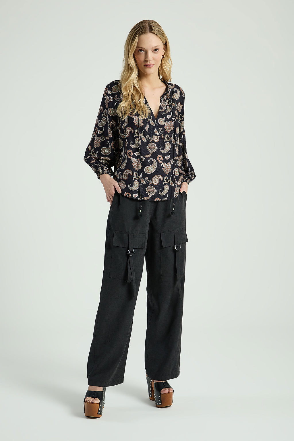 EST FLORAL PAISLEY