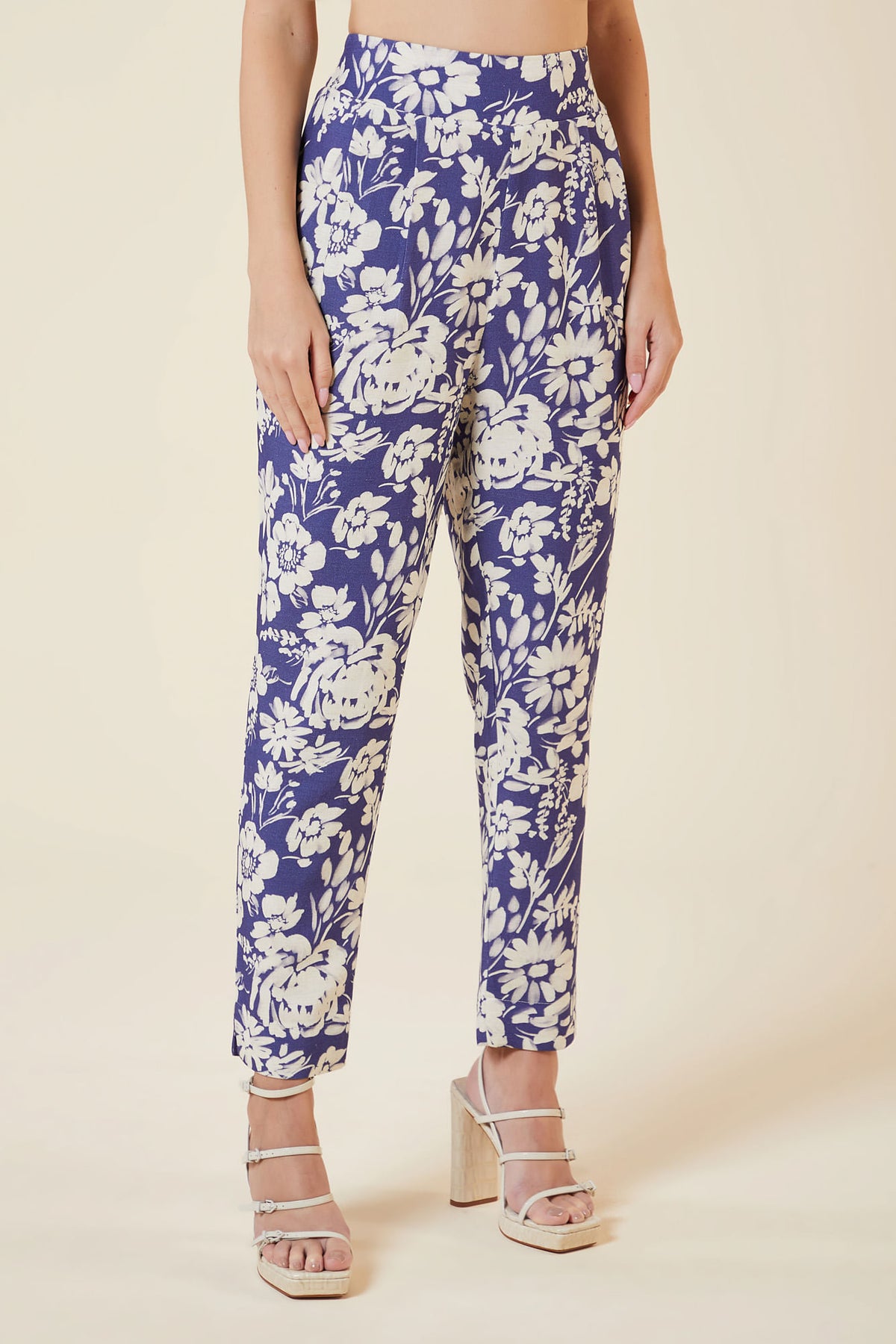 EST FLORAL PINCELADO