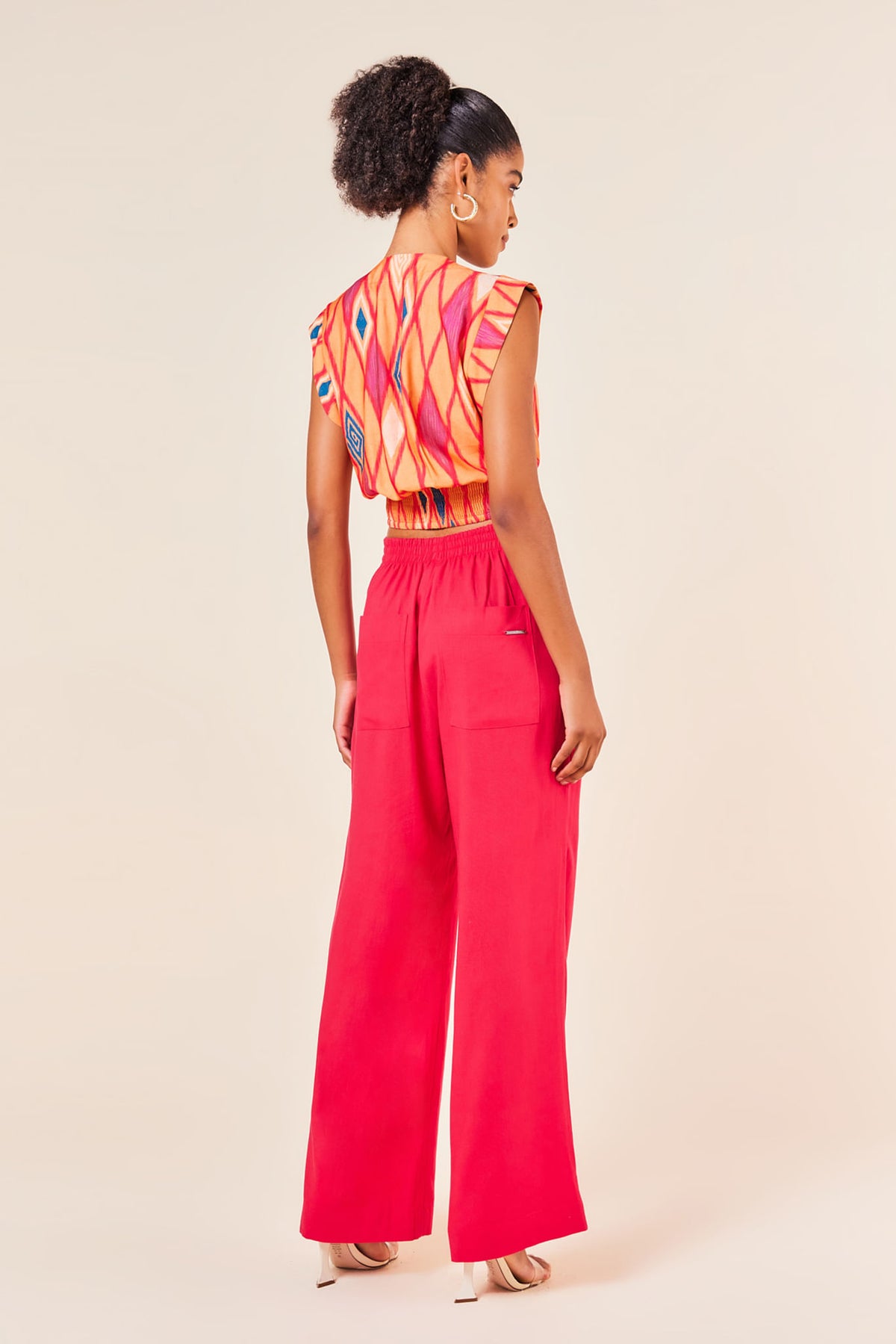 MAGENTA