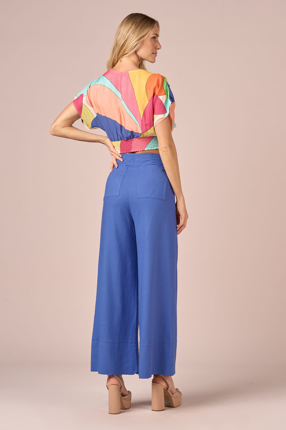 EST RETRO TROPICAL