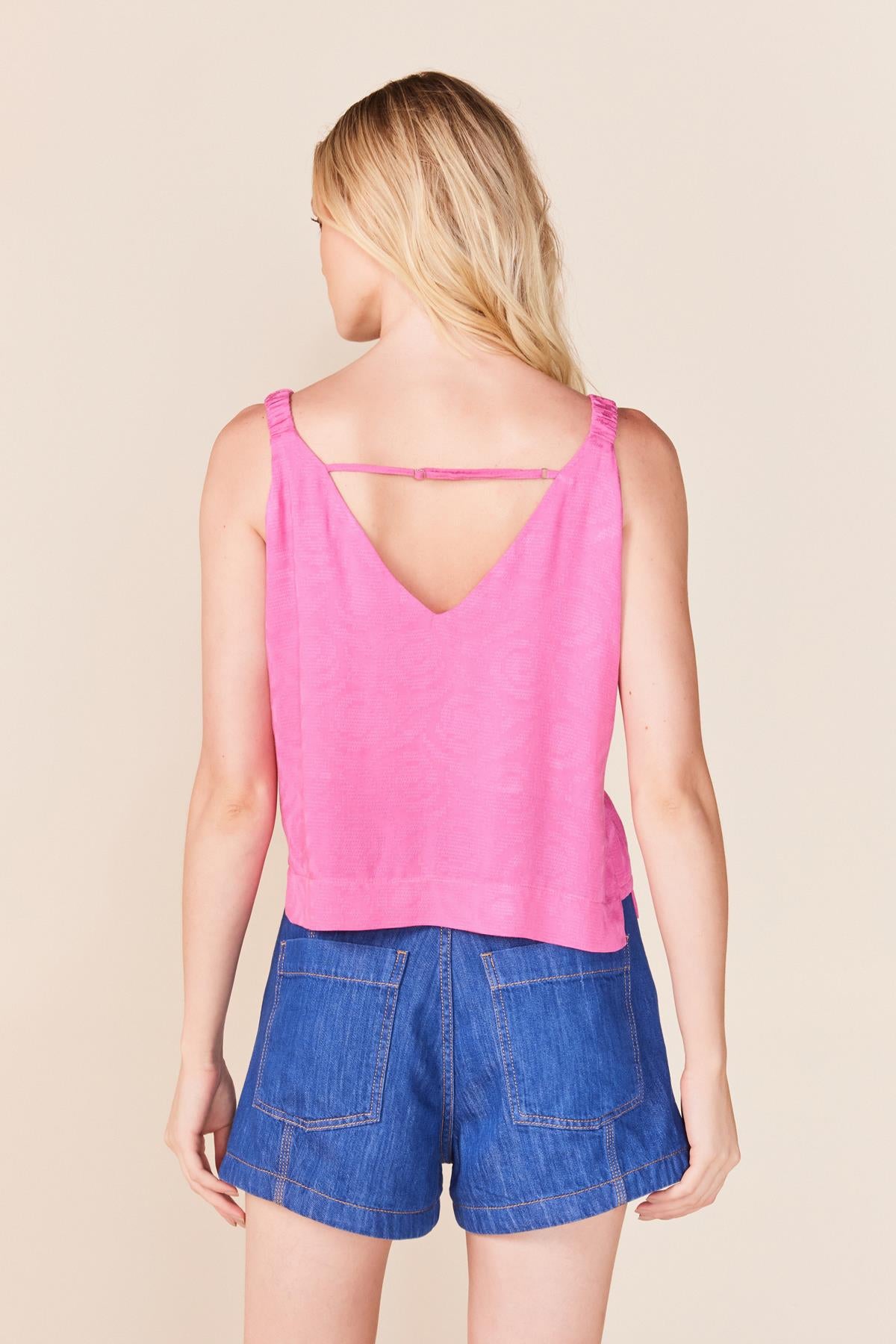 LIGHT PINK