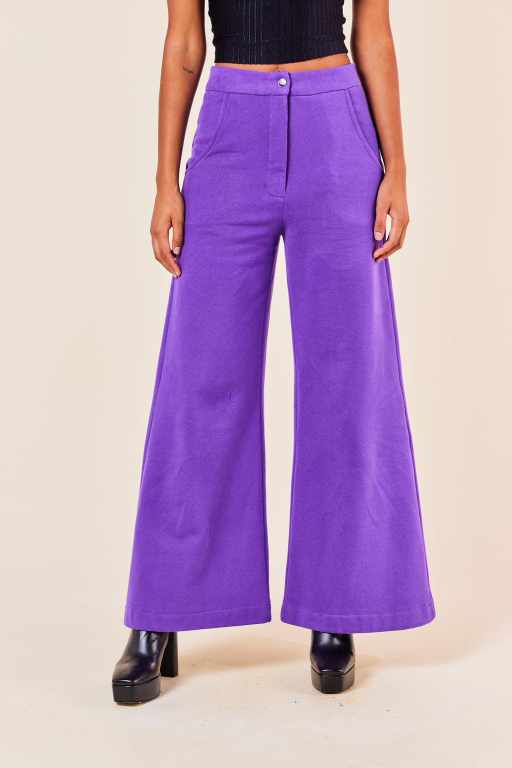 ULTRA VIOLETA
