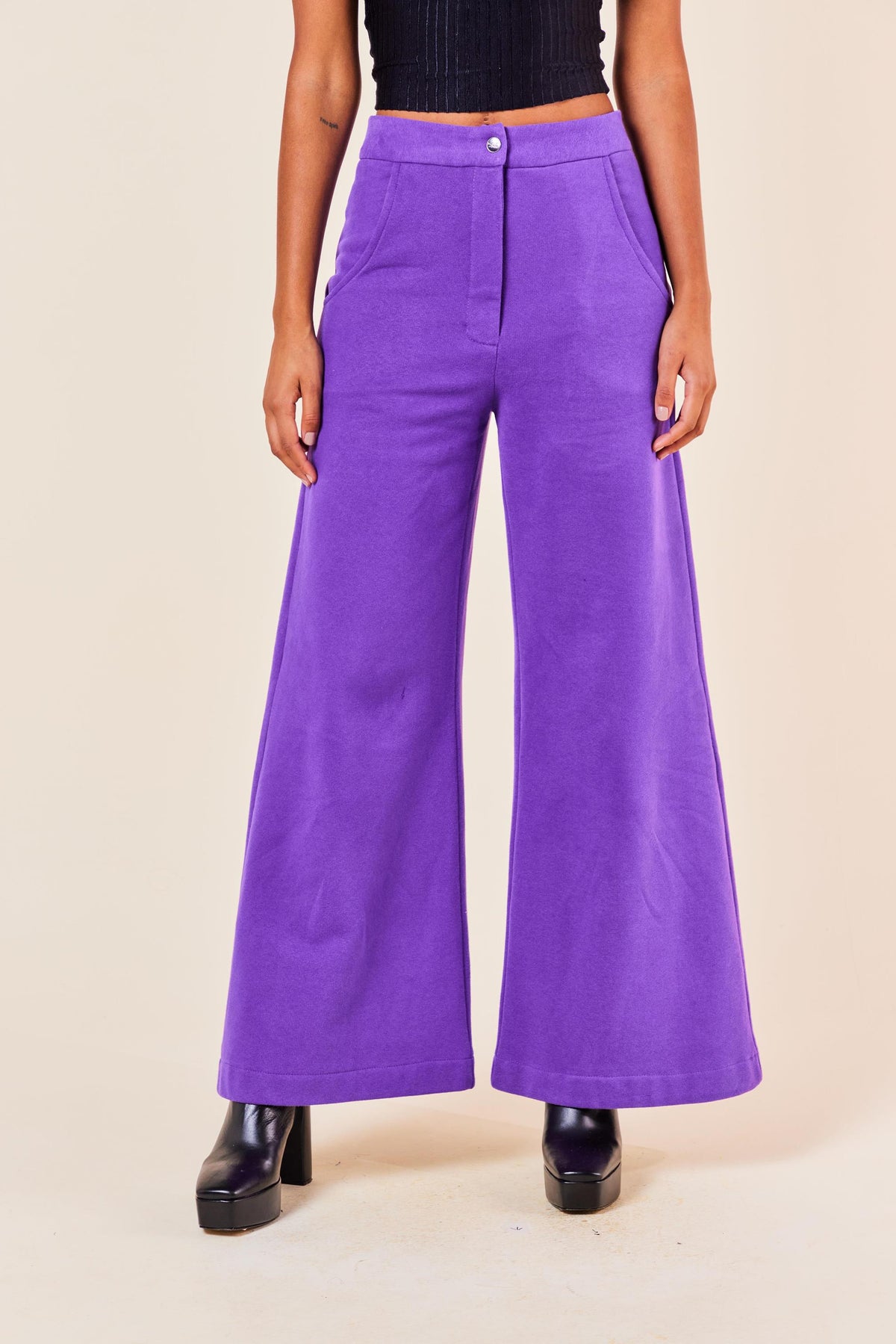 ULTRA VIOLETA