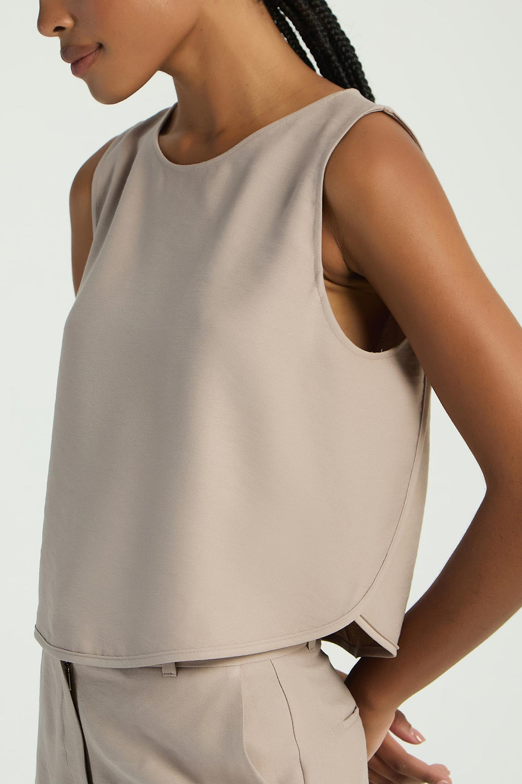 TAUPE