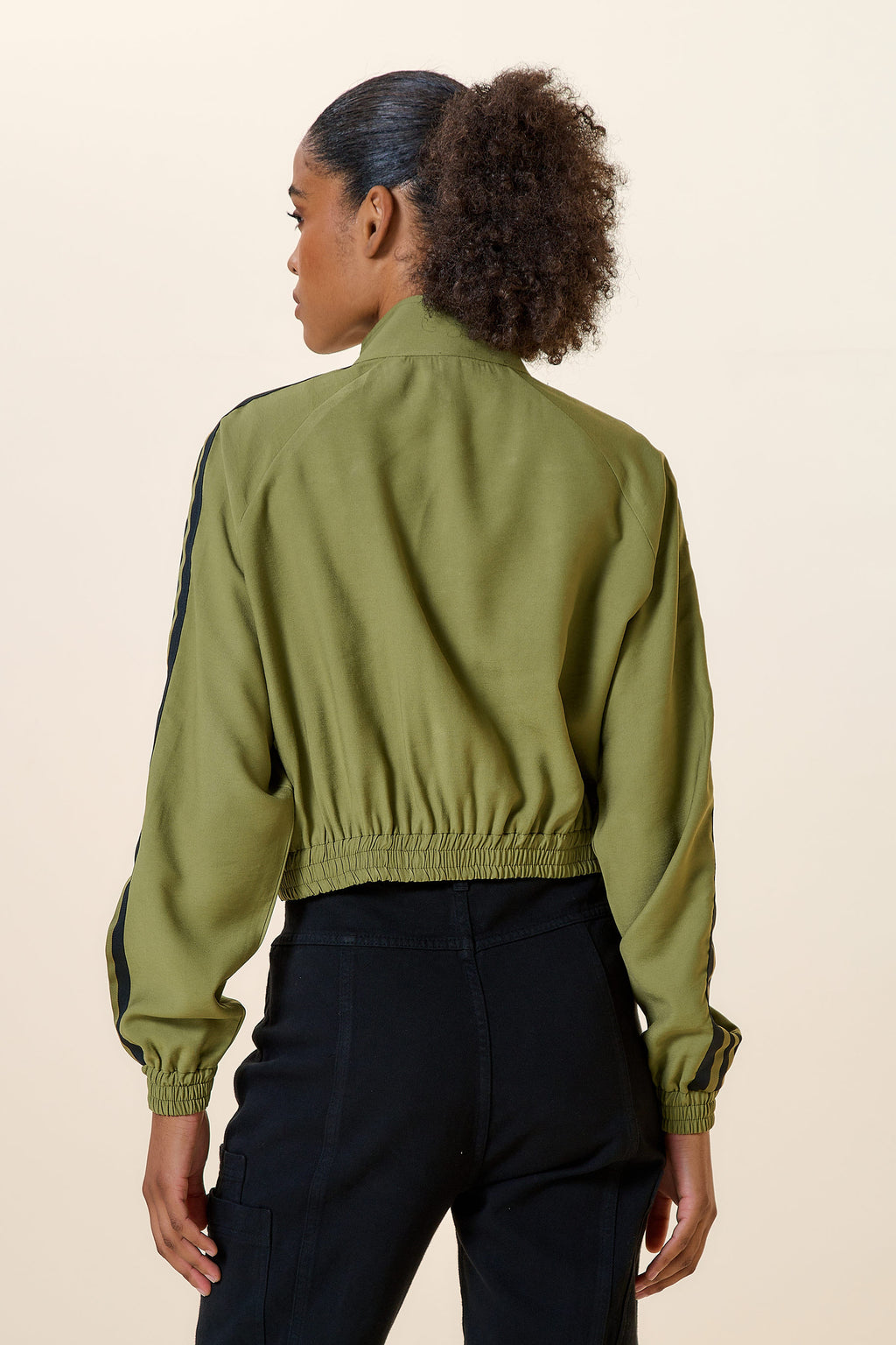 VERDE ESCURO