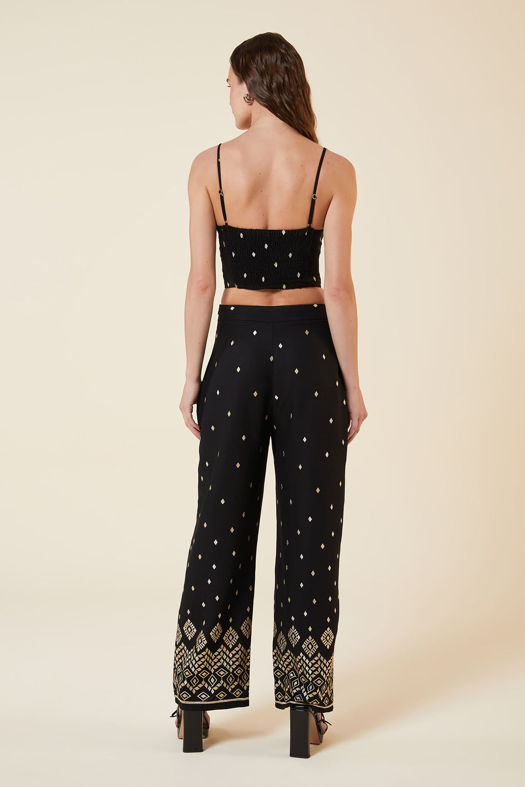 PRETO / DOURADO