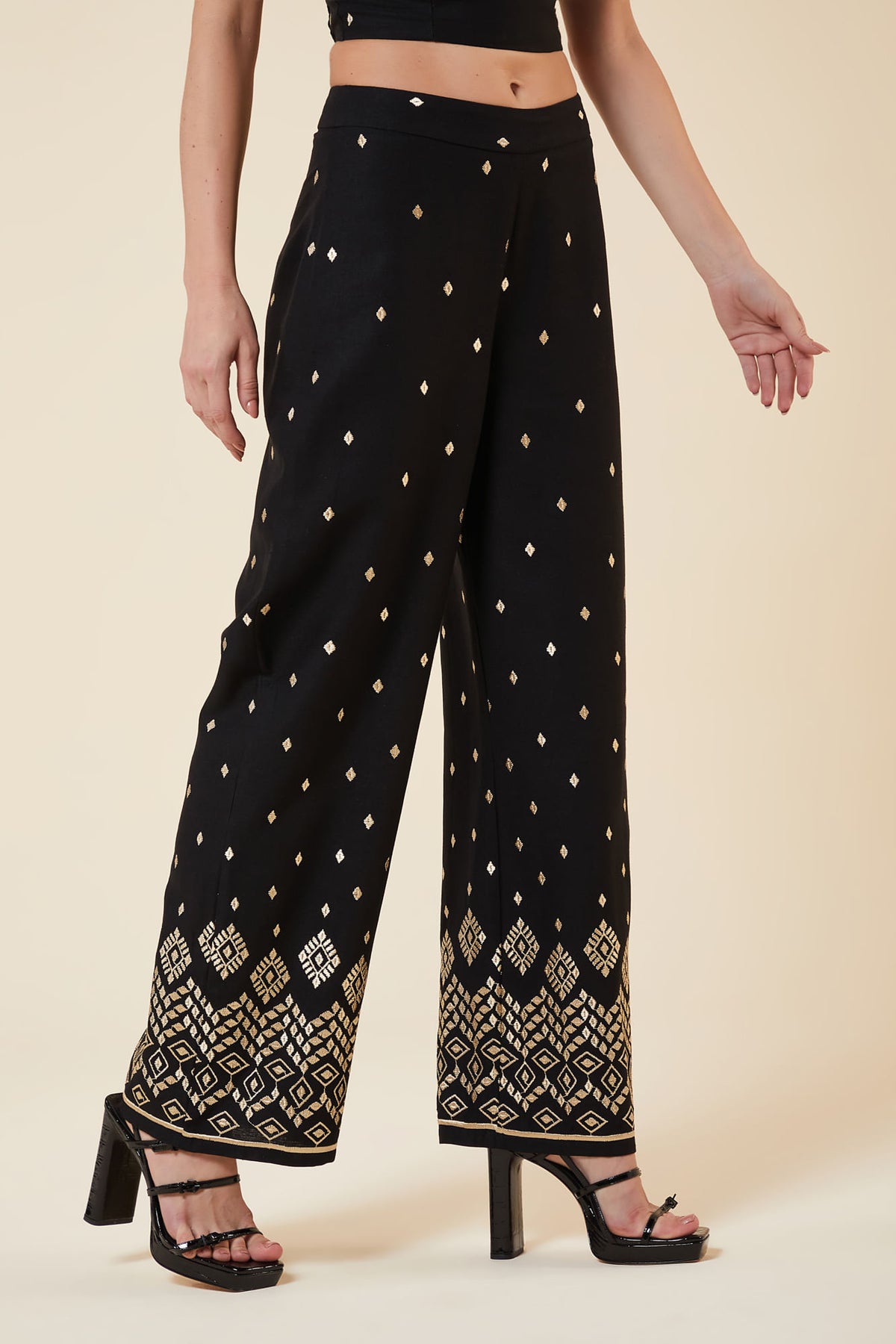 PRETO / DOURADO