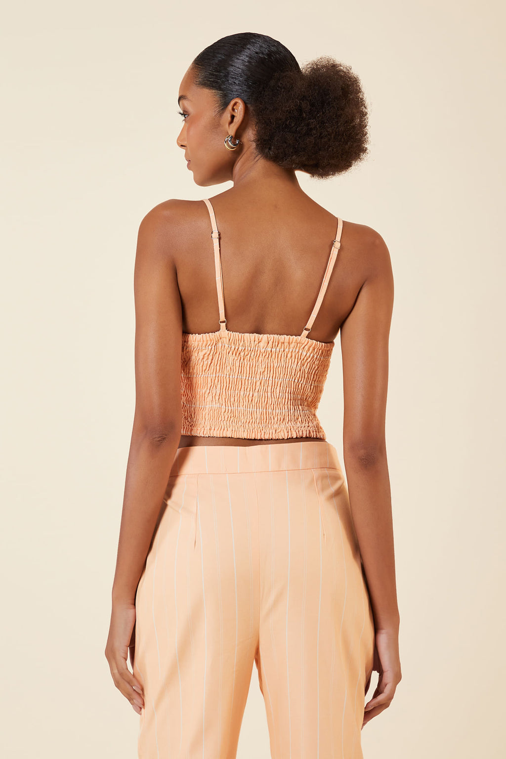 APRICOT / CREME
