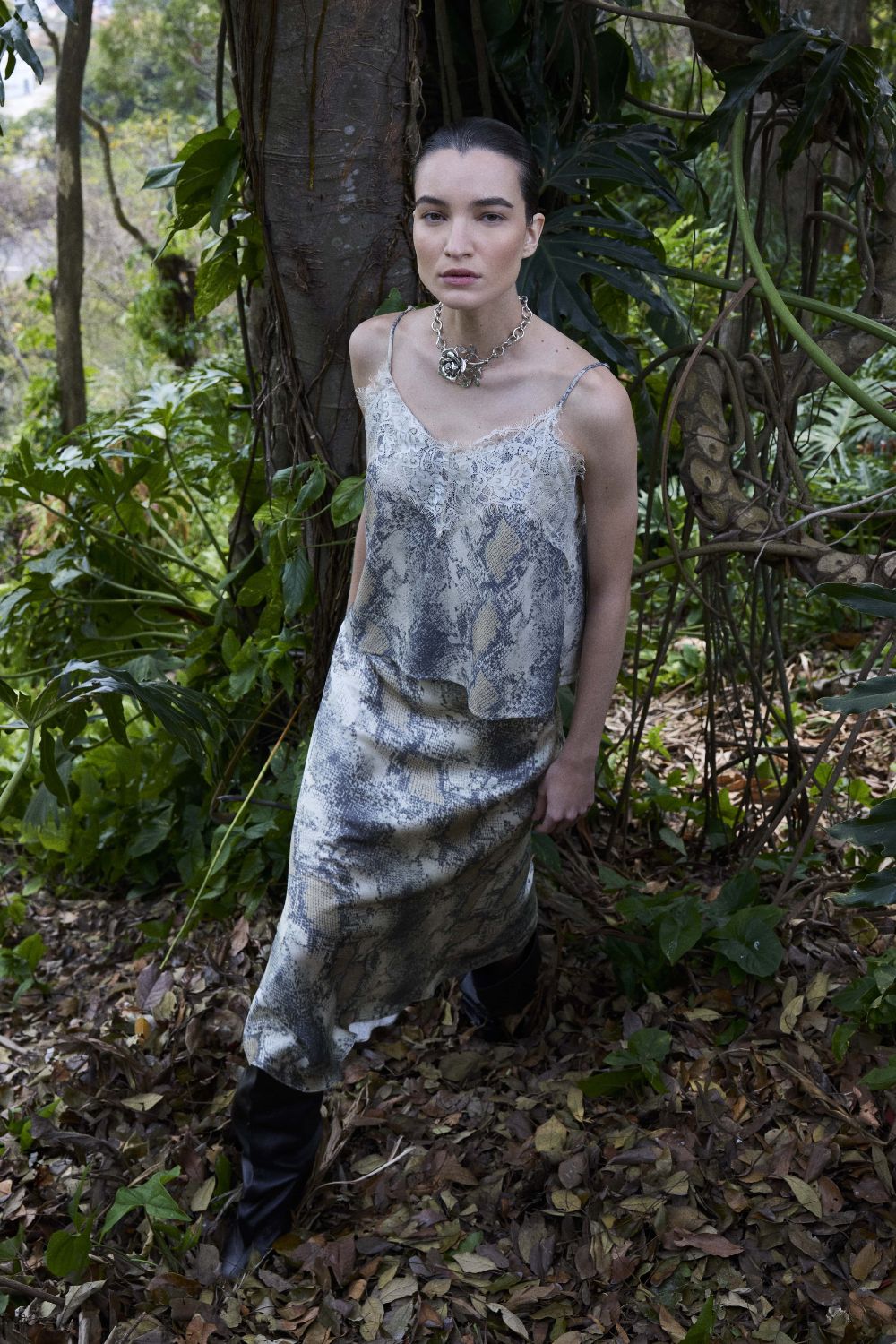 EST SNAKE