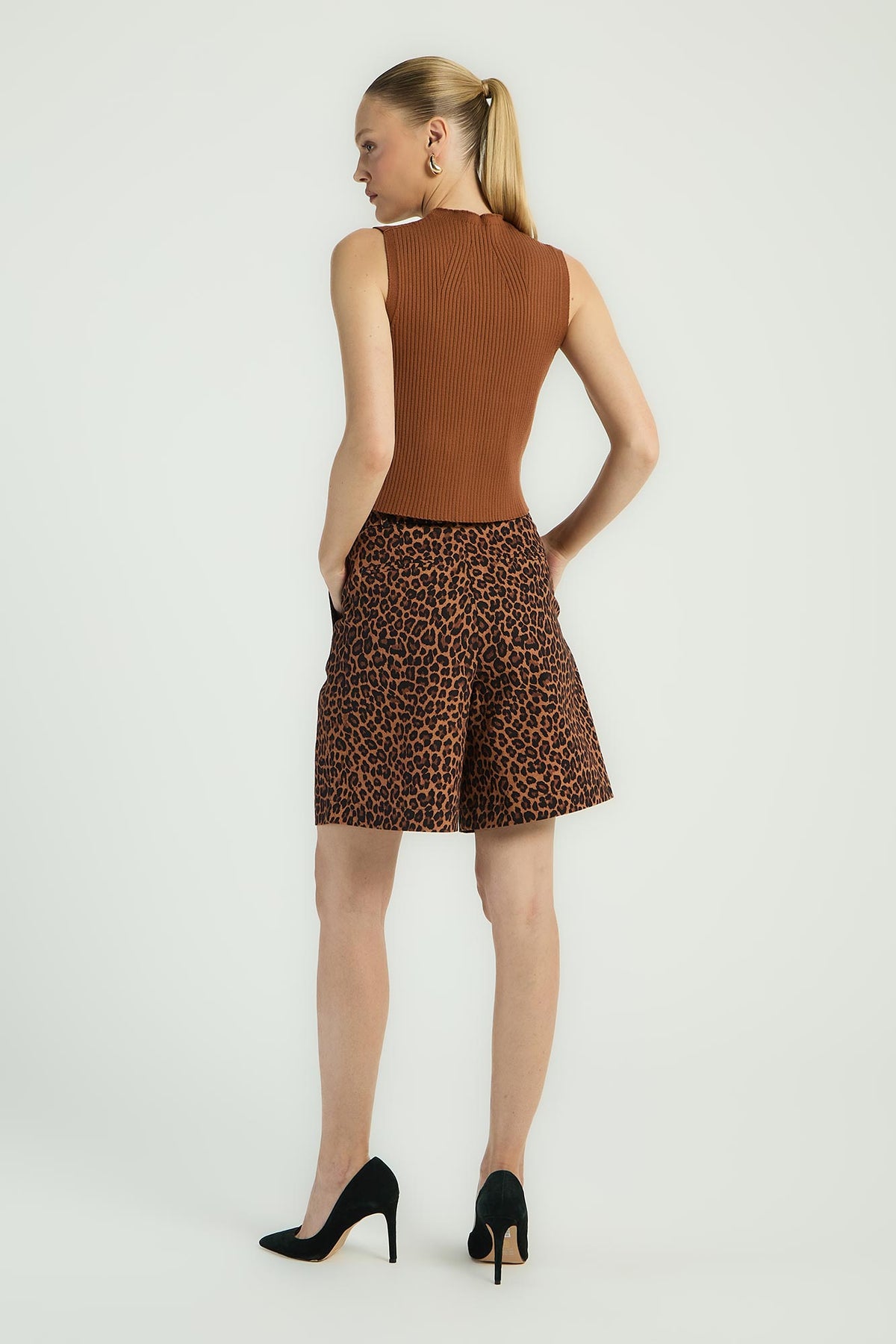 EST LEOPARD