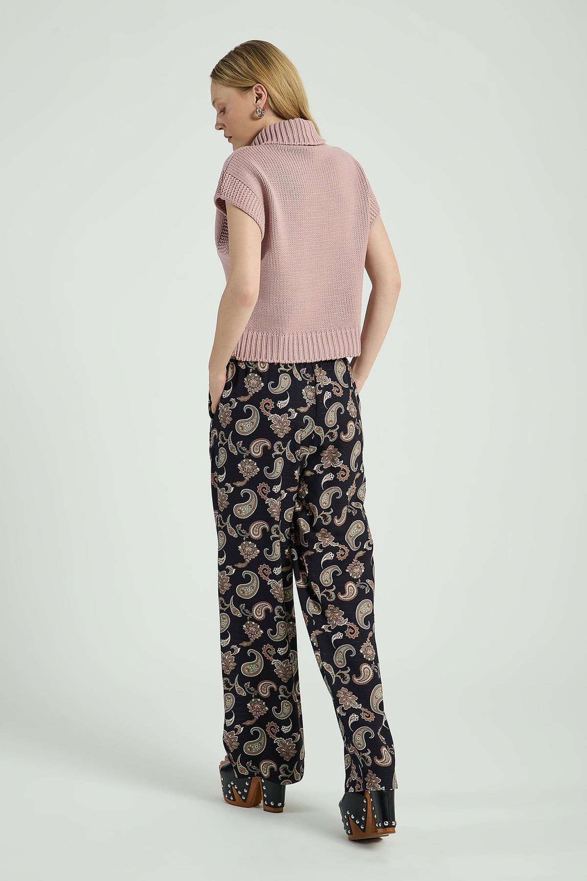 EST FLORAL PAISLEY