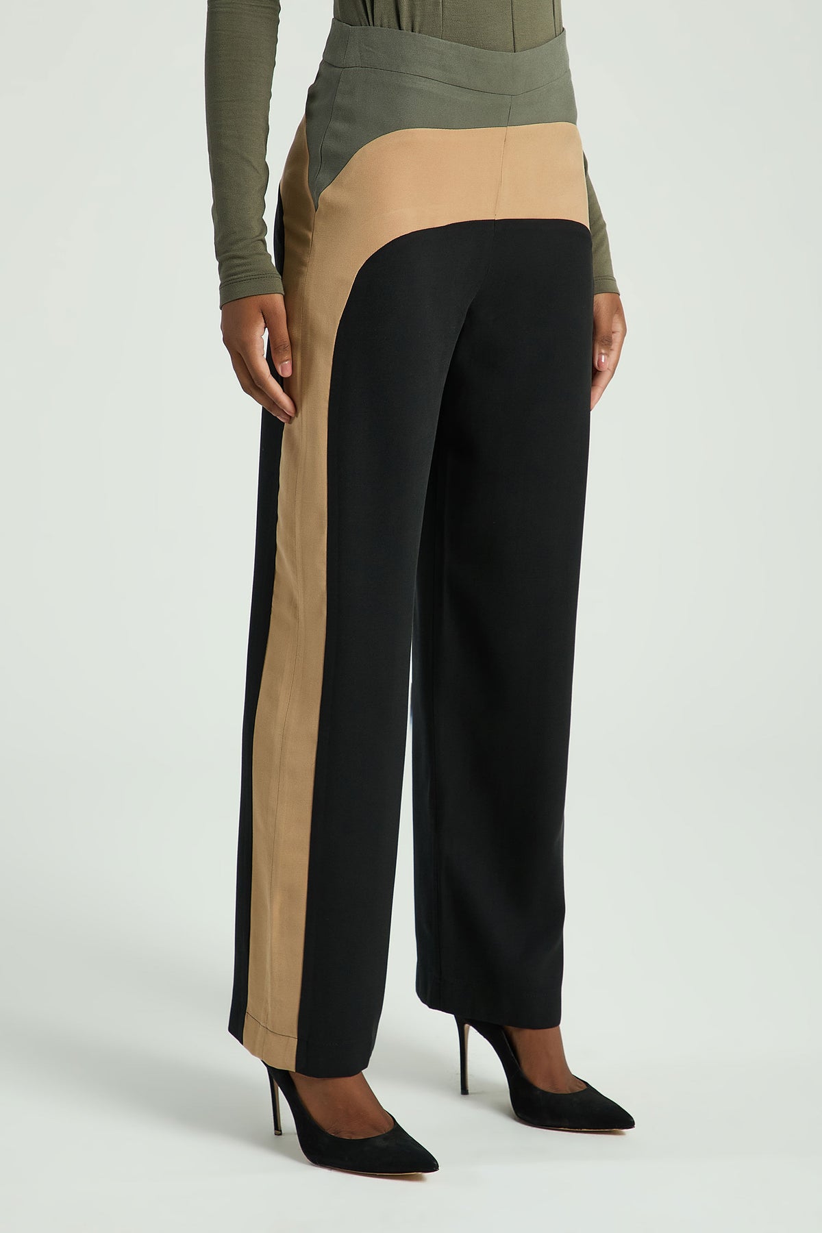 VERDE / BEGE / PRETO