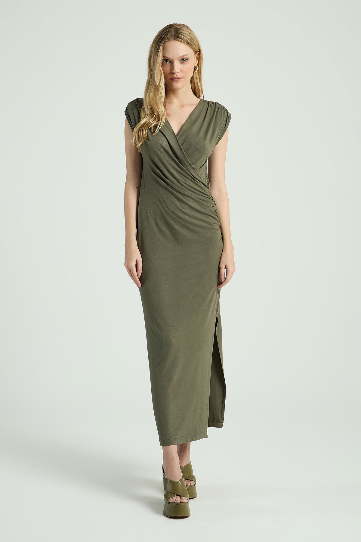 VERDE ESCURO