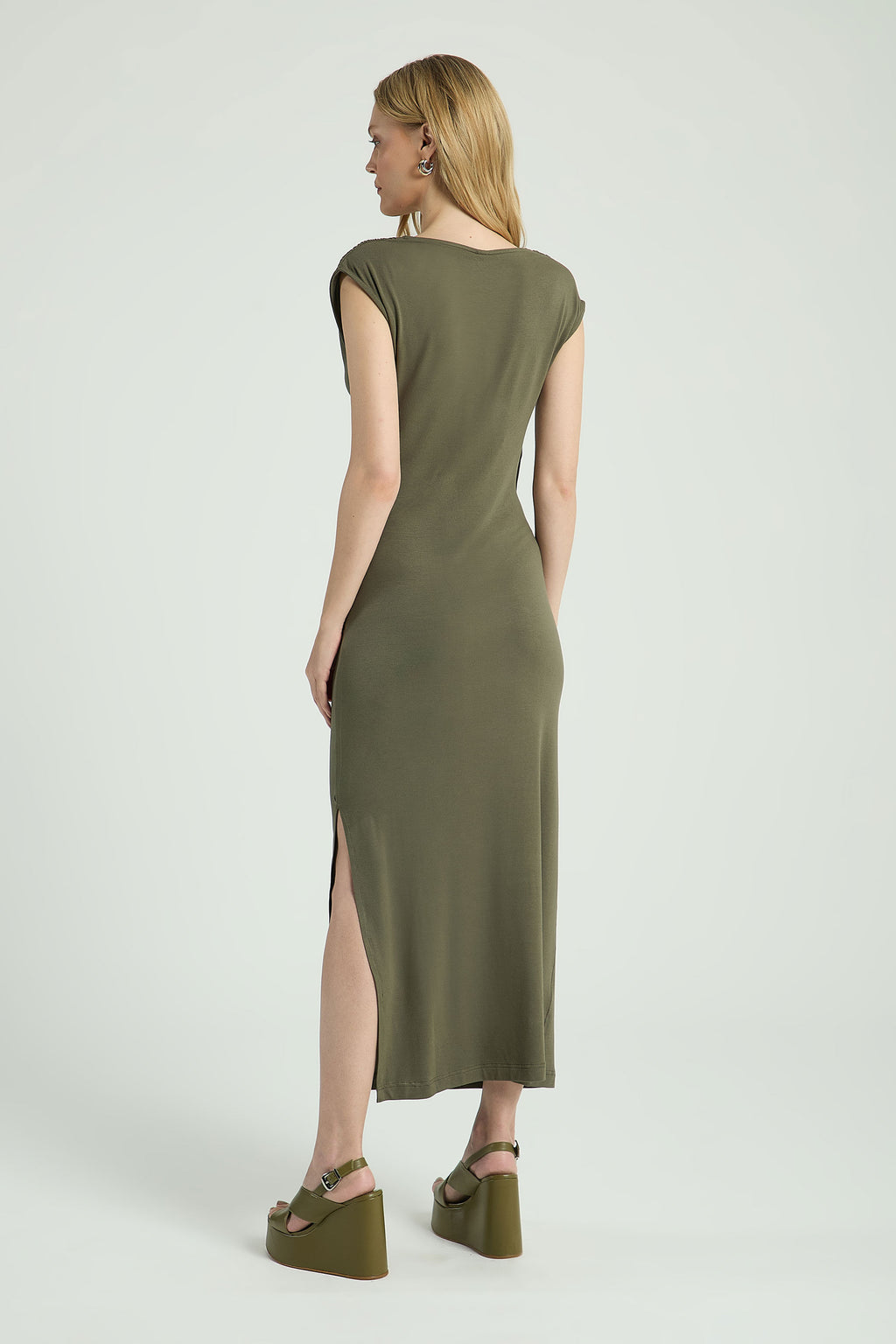 VERDE ESCURO