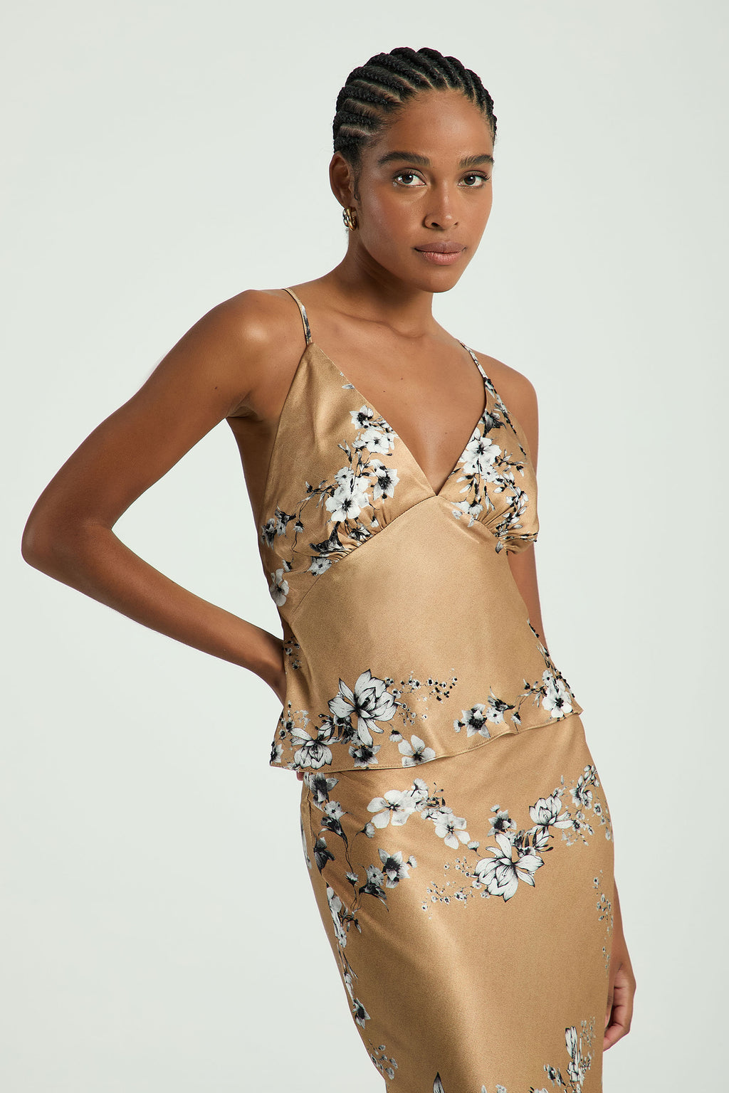EST FLORAL P & B BEGE