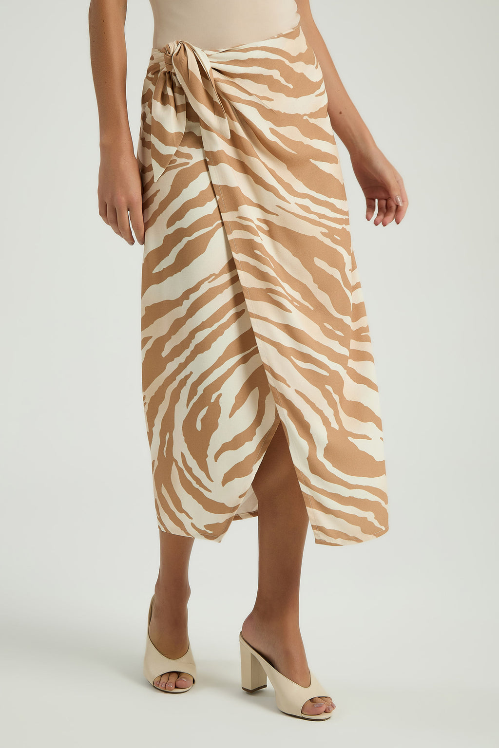 EST ZEBRADO VERAO