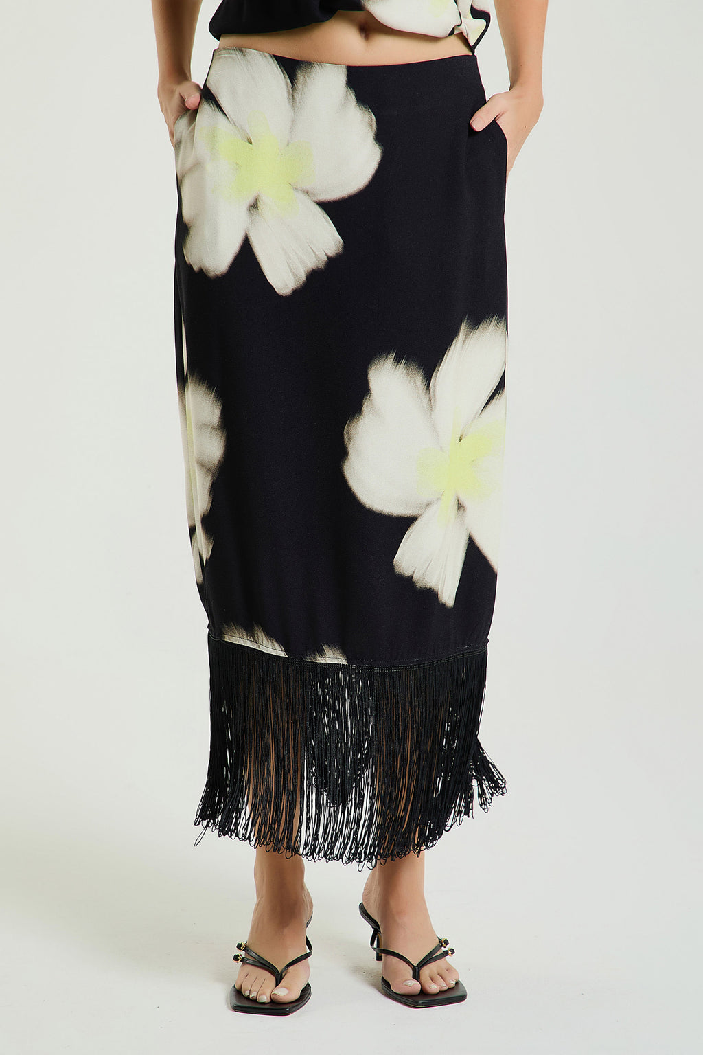 EST FLORAL BLUR