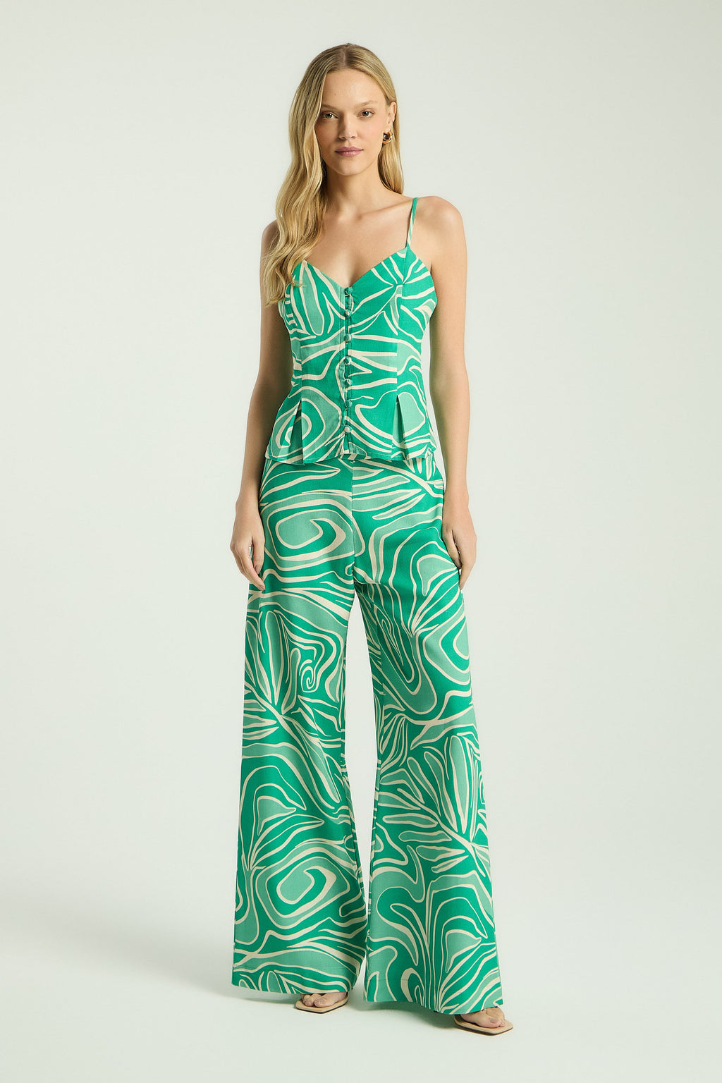 EST FOLHAGEM TROPICAL