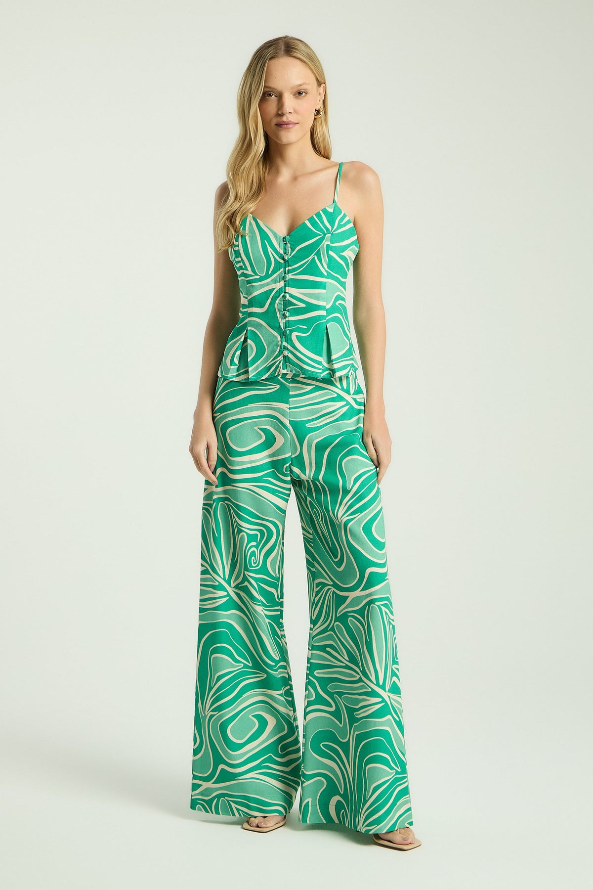 EST FOLHAGEM TROPICAL