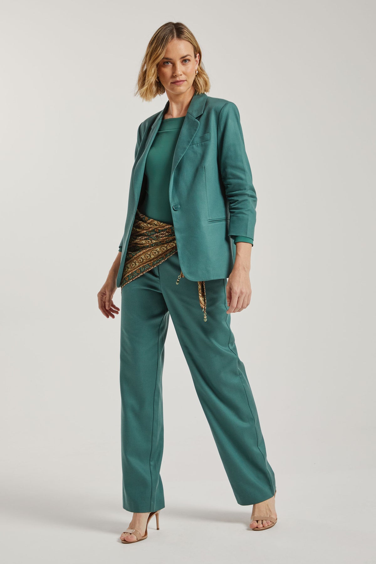 GREEN