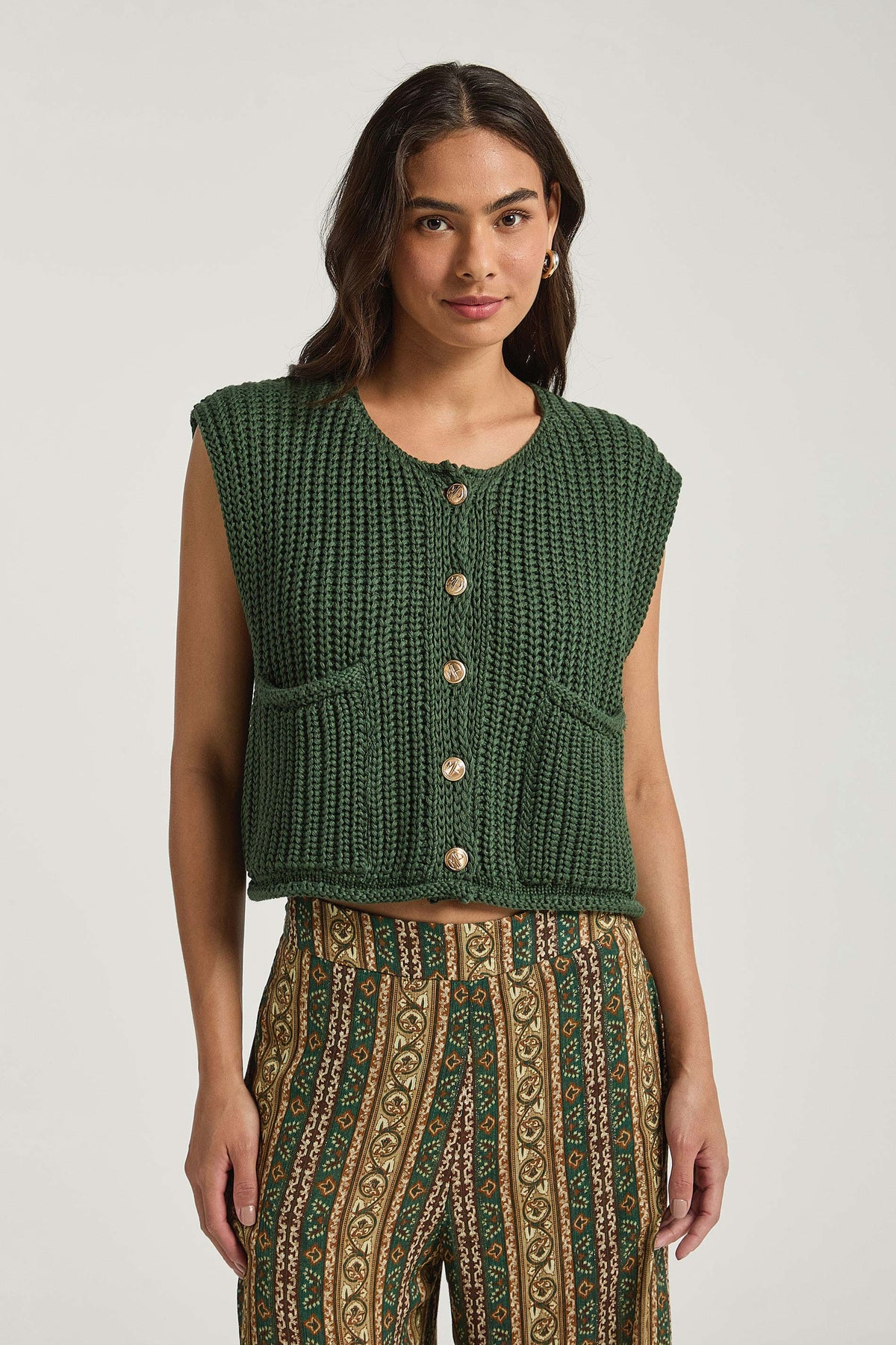GREEN