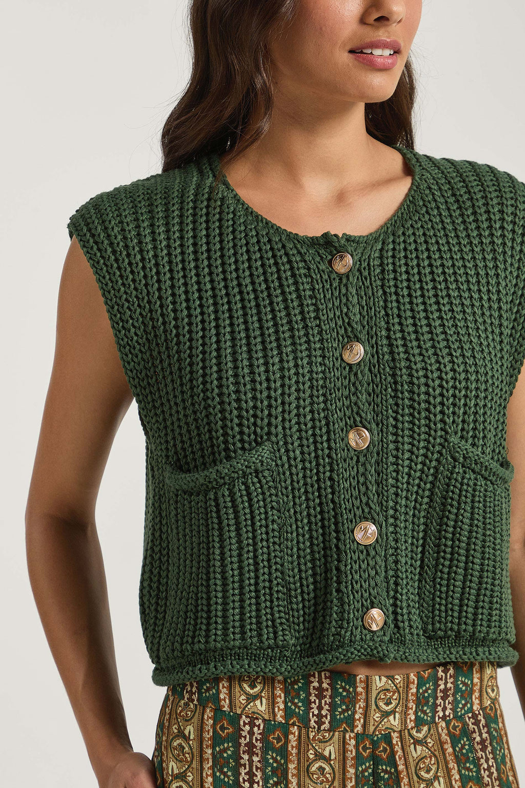 GREEN