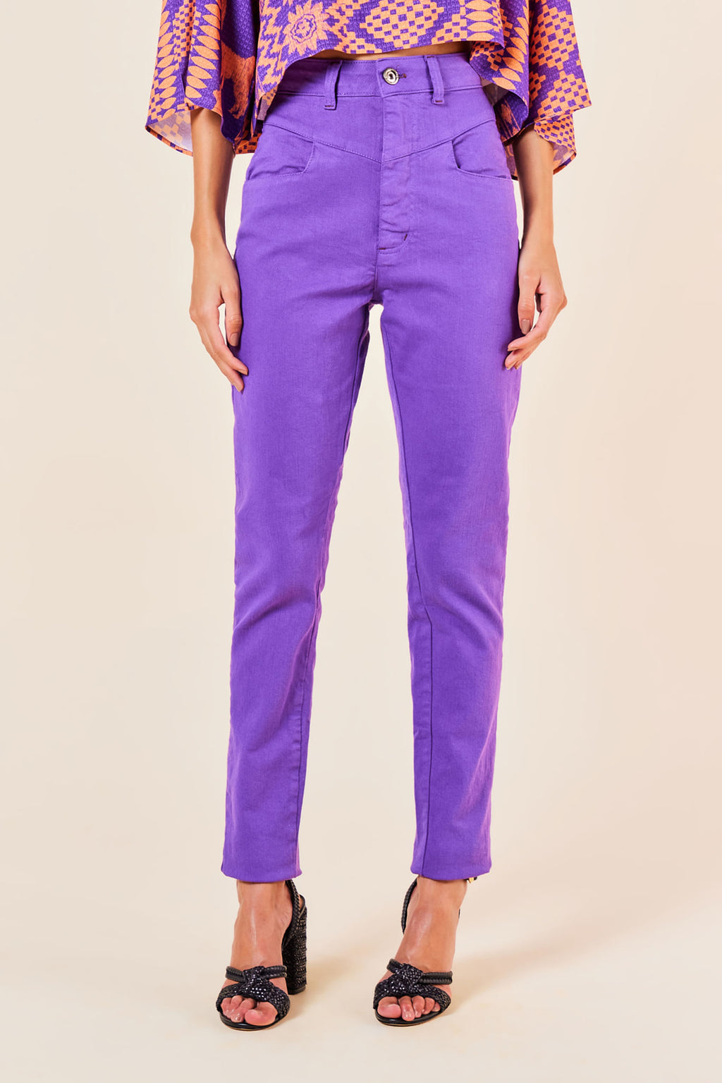 ULTRA VIOLETA