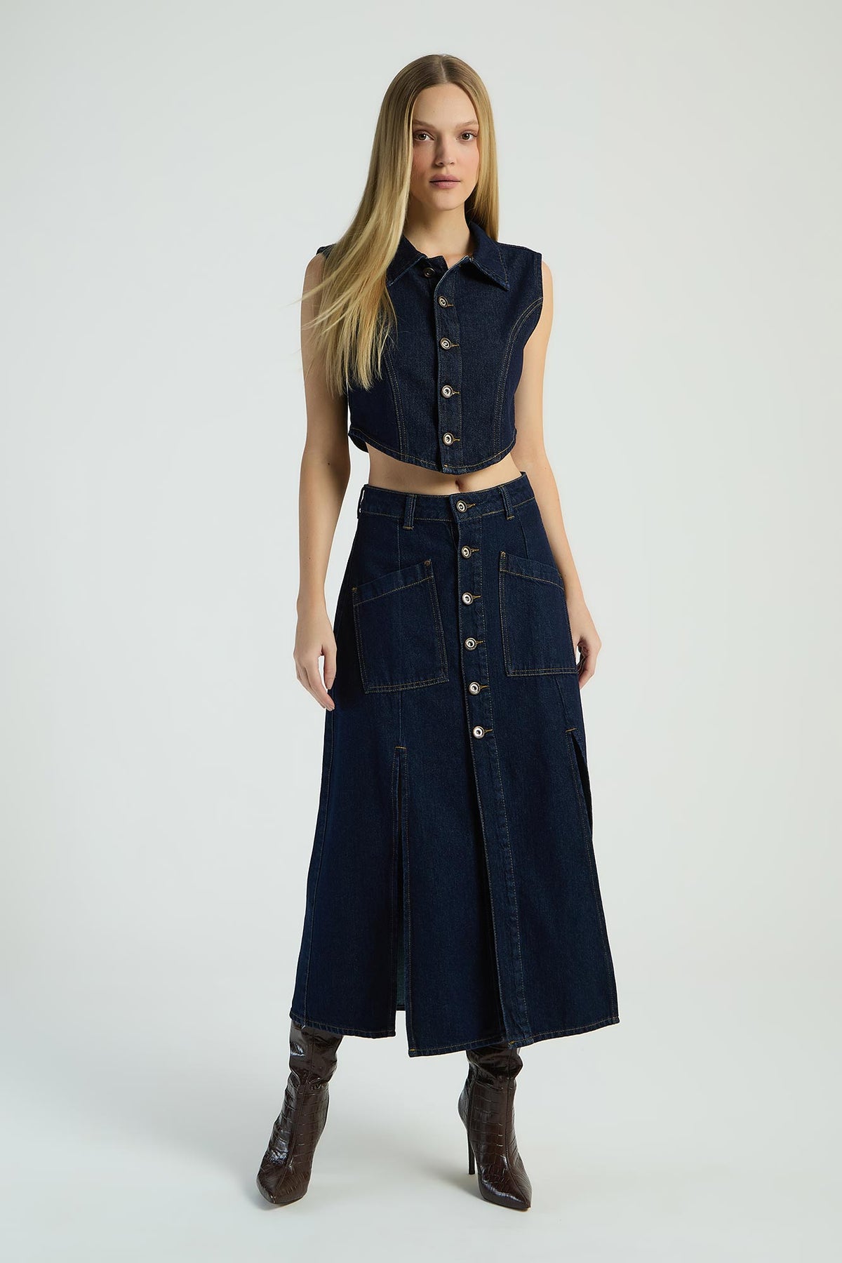 JEANS ESCURO