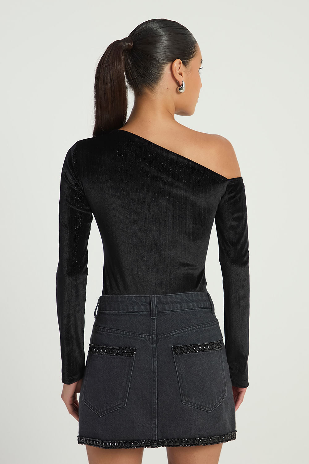 BLACK JEANS