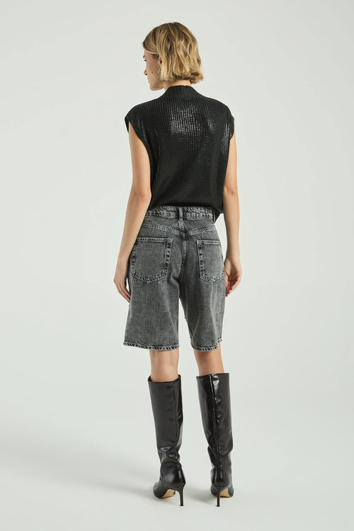 BLACK JEANS