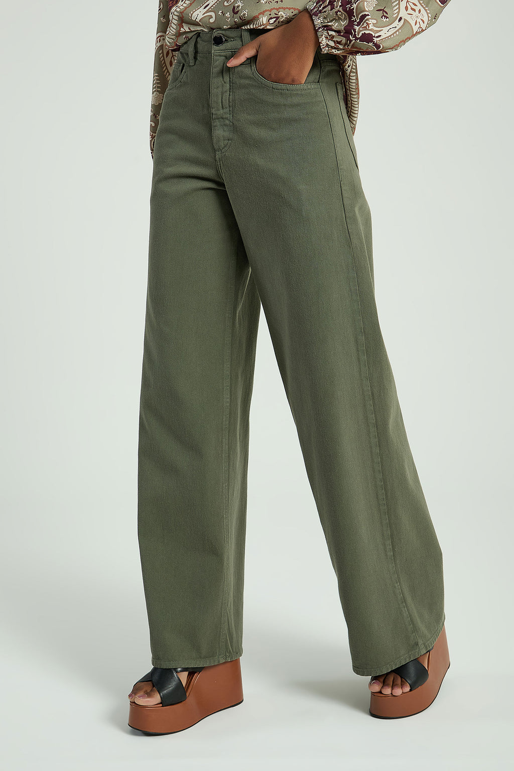VERDE ESCURO