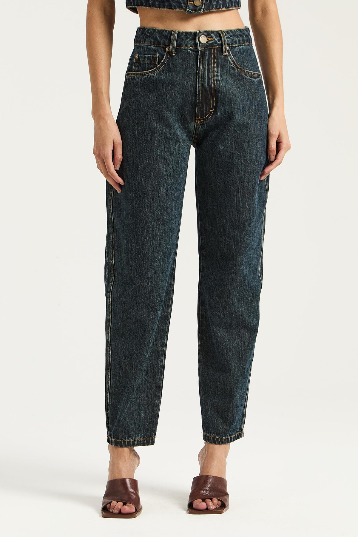 JEANS ESCURO
