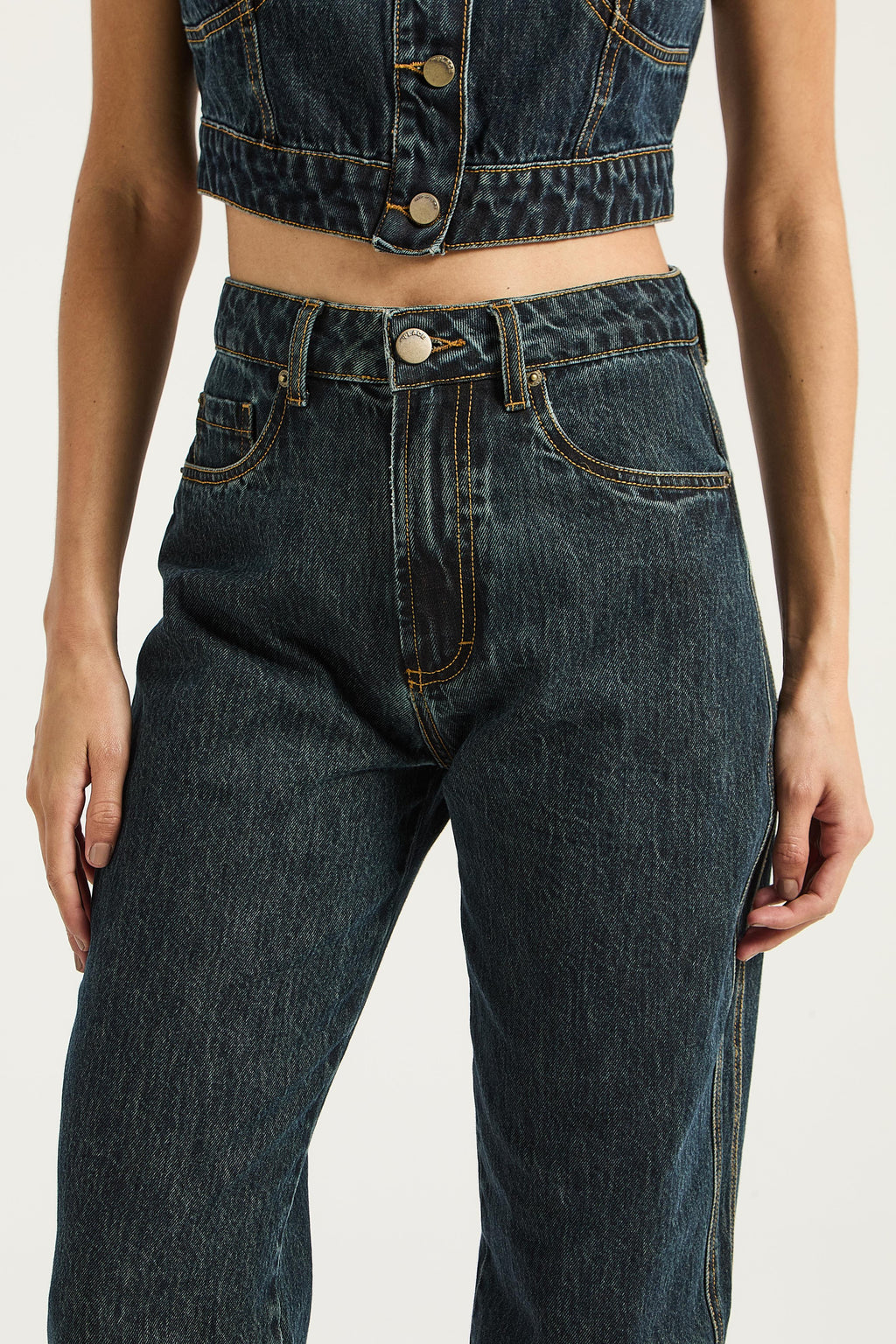 JEANS ESCURO