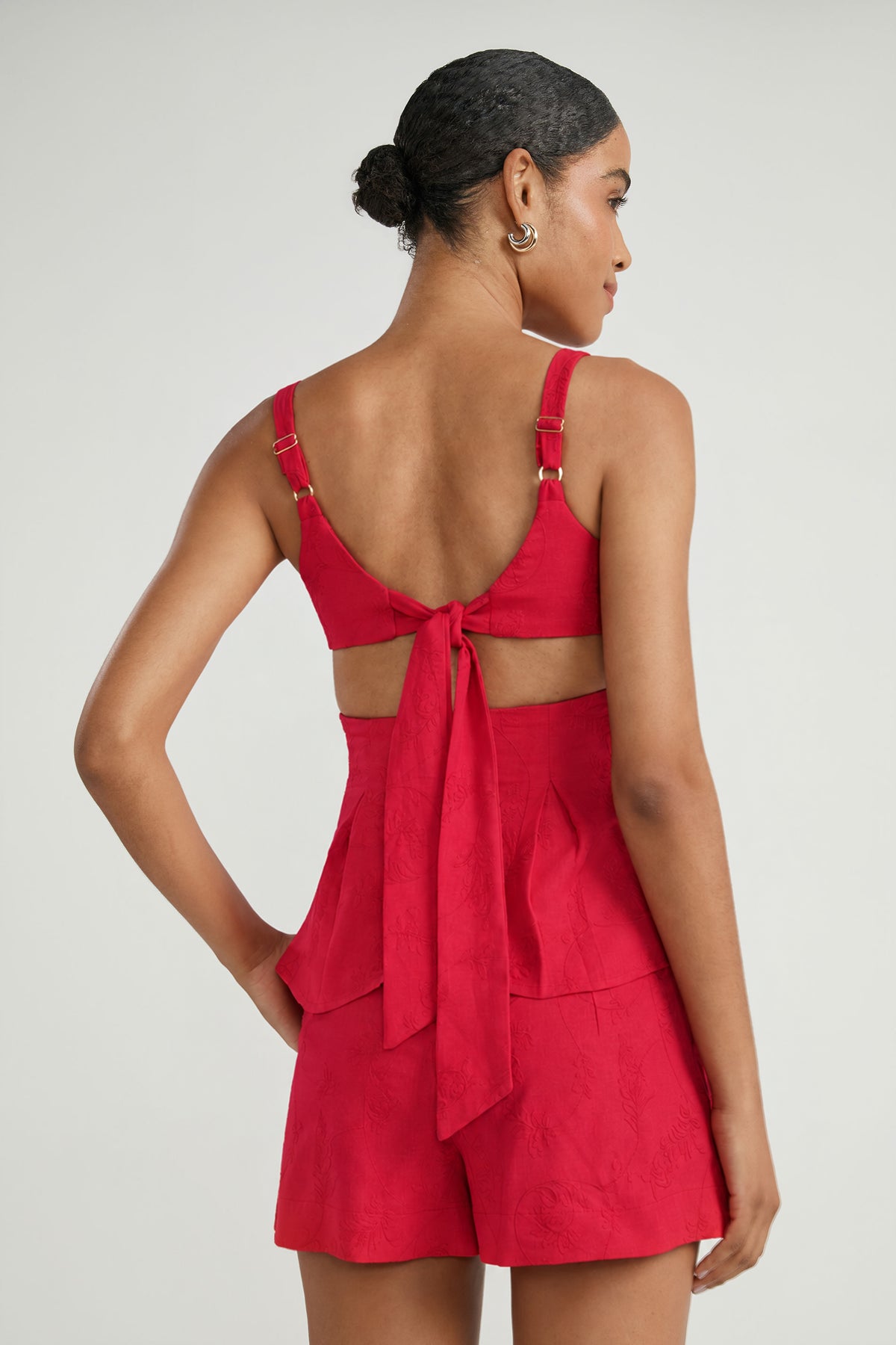 BLUSA PEPLUM LINHO BORDADO - CARMIM