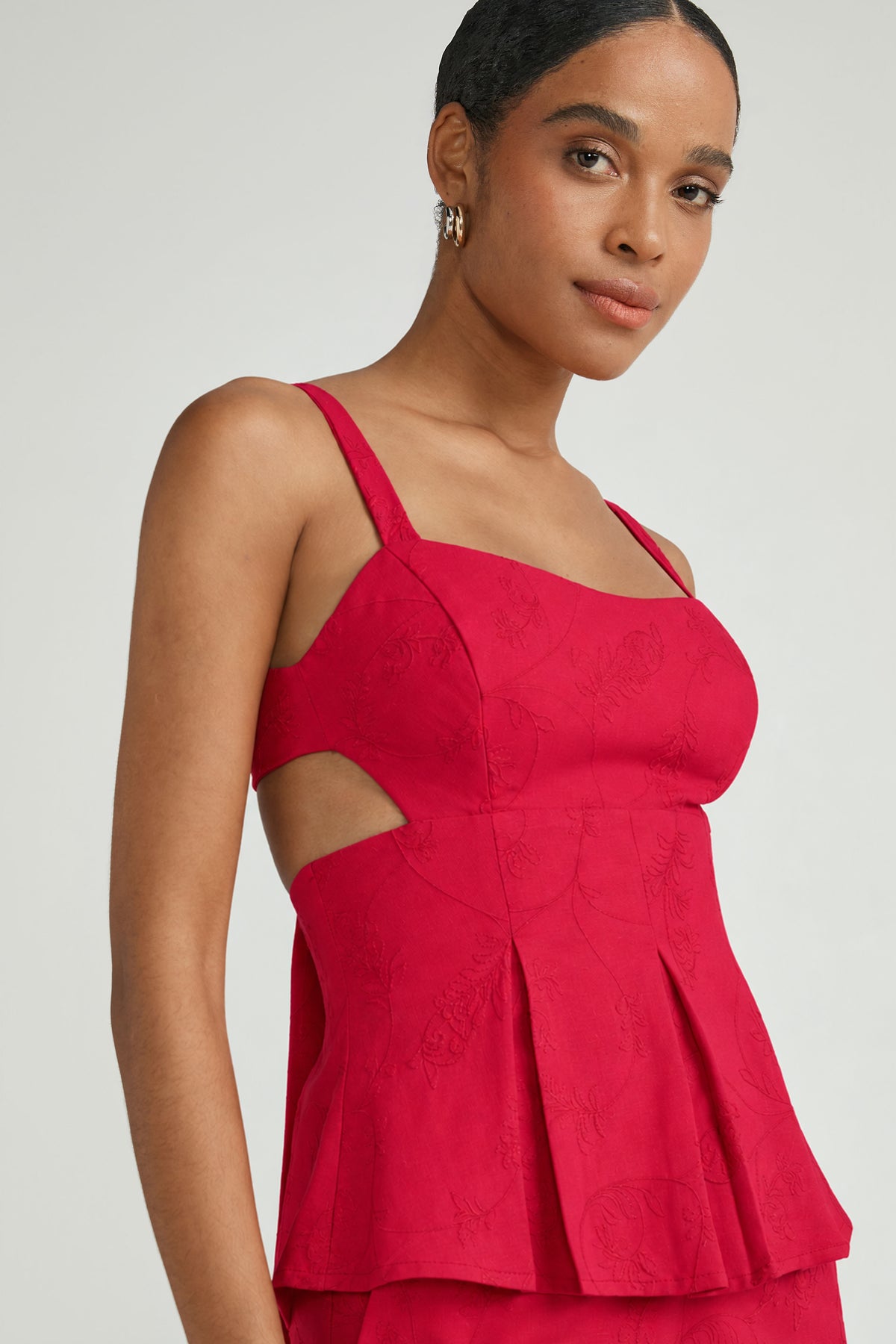 BLUSA PEPLUM LINHO BORDADO - CARMIM