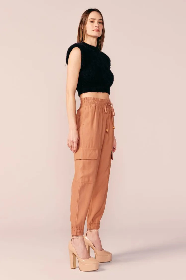 CROPPED COM OMBREIRAS COM PELO - PRETO