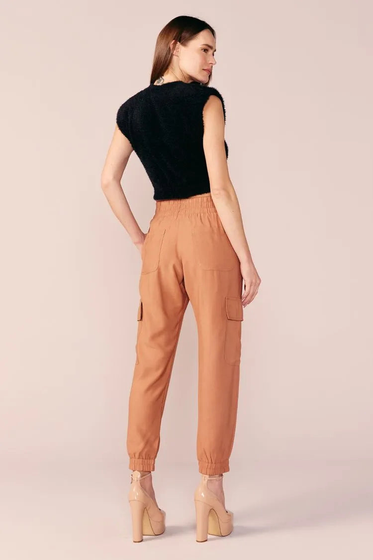 CROPPED COM OMBREIRAS COM PELO - PRETO
